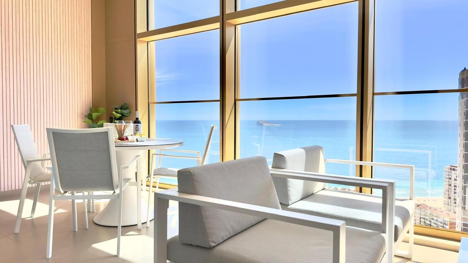 Intempo Residence By Leo Apartments Бенидорм Номер фото